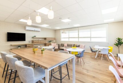 שולחן ישיבות דגם סטורן מלבני