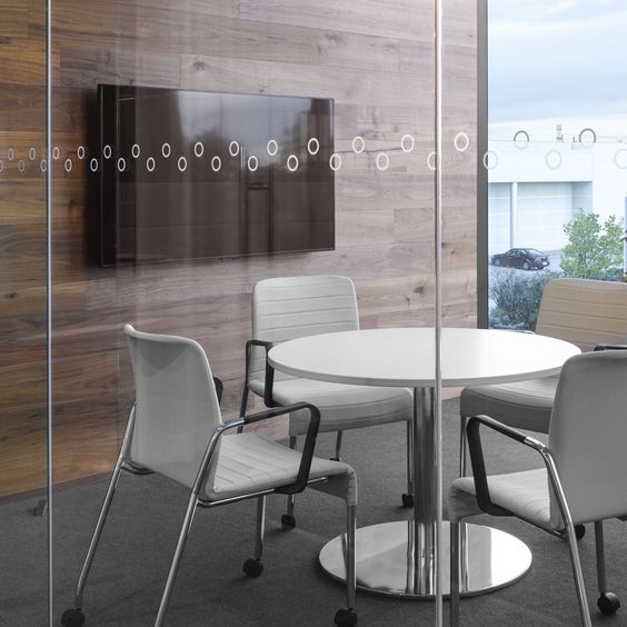 שולחן ישיבות דגם פיצה